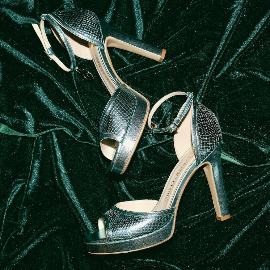 #color_silvery-menta