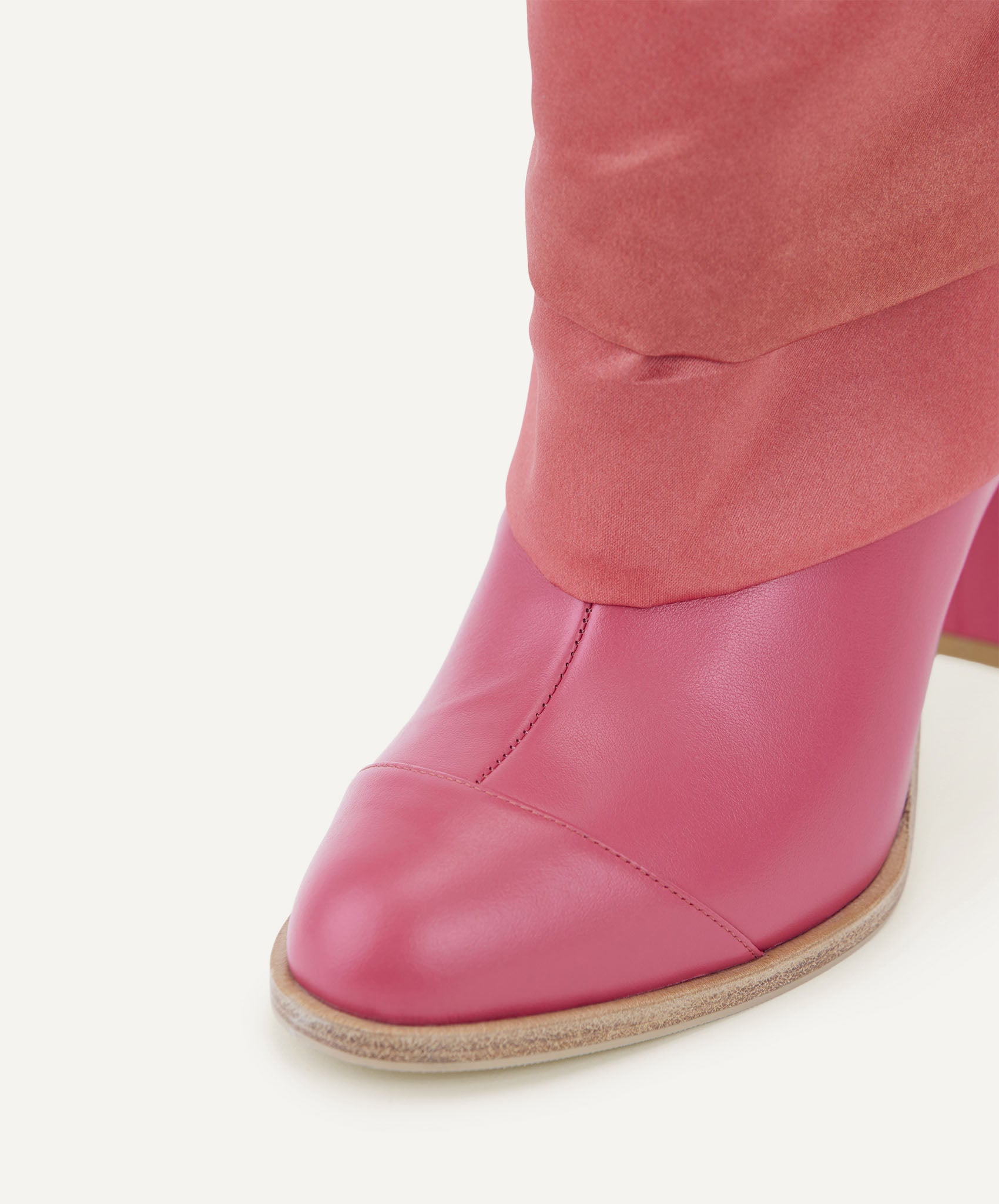Quasar Romantic Rosa Boot#color_romantic-rosa